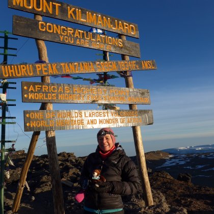Horst auf dem Kilimanjaro dem höchsten Gipfel Afrikas